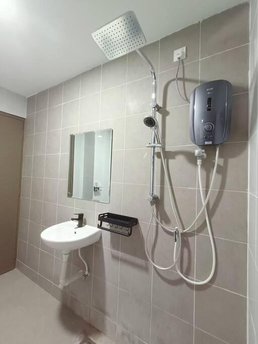 Apartamento Joyful Sitiawan Skygarden Swimming Pool Seri Manjung Exterior foto